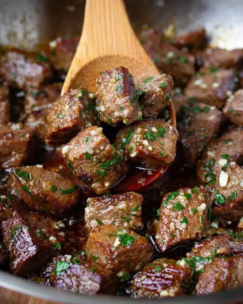 GARLIC BUTTER STEAK BITES Recipe