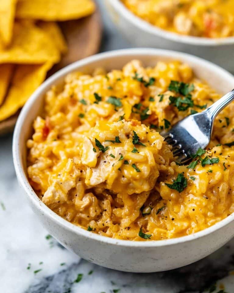 One Pot Queso Chicken and Rice Recipe
