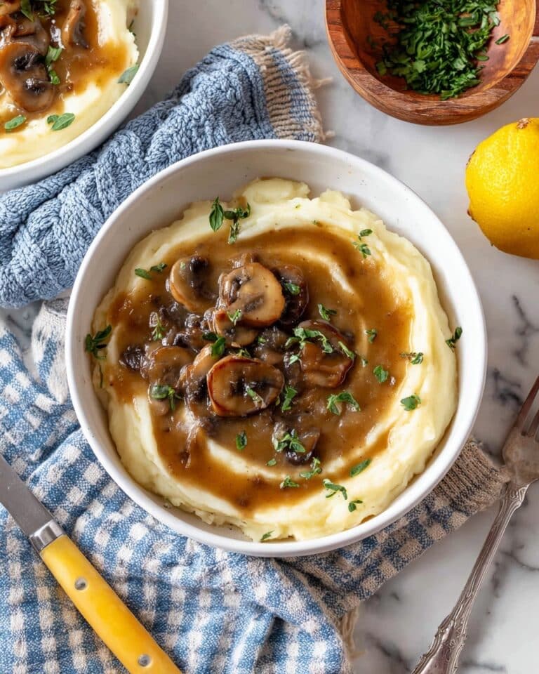 Creamy Vegan Mushroom Gravy for Mashed Potatoes Recipe