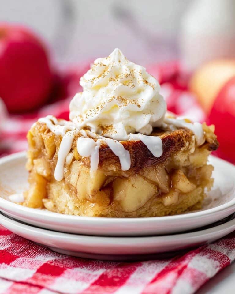 Crockpot Apple Pie Cinnamon Roll Casserole Recipe