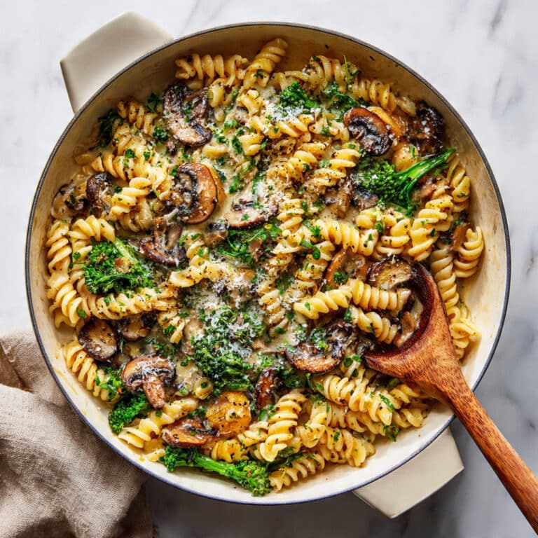 One Pot Broccoli Mac and Cheese Recipe