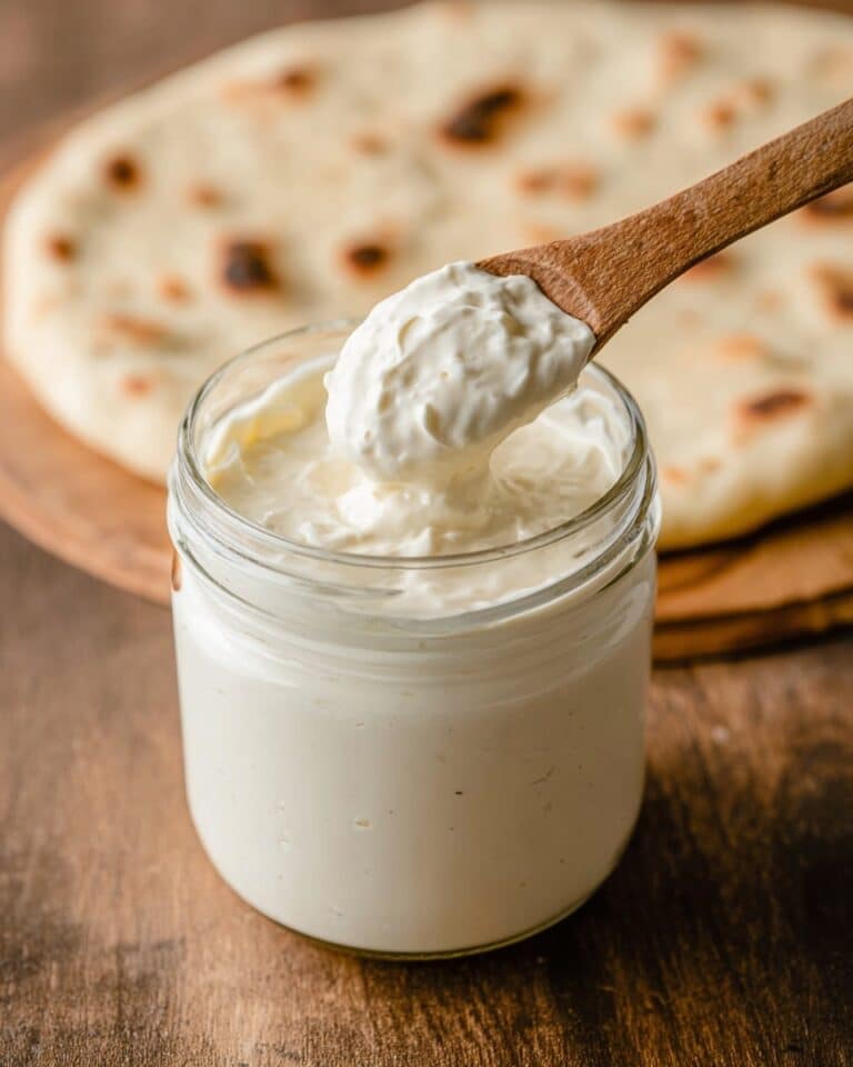 White Pizza Sauce Recipe (Quick & Easy) Recipe