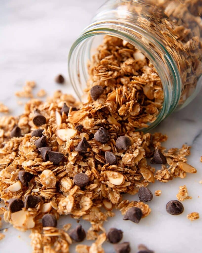 Homemade Crispy Chocolate-Cluster Granola Recipe