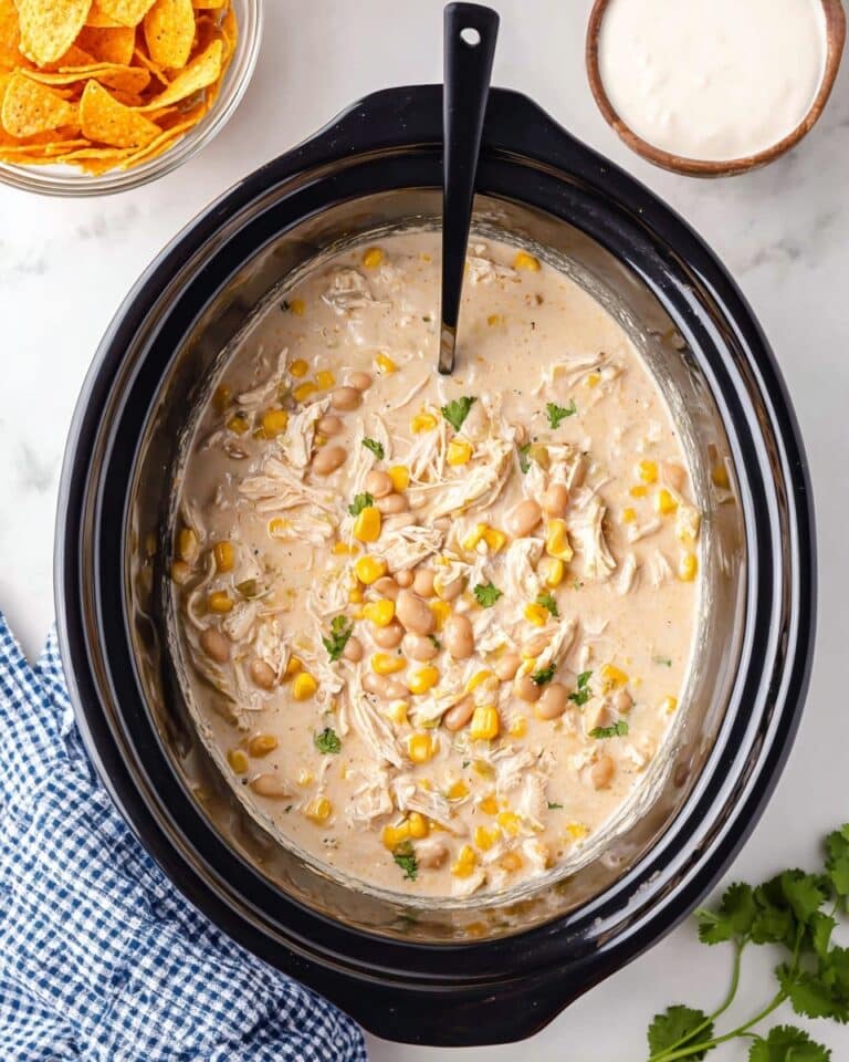 Slow Cooker Creamy White Chicken Chili Recipe