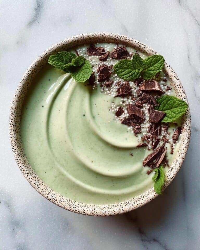 Mint Chip Spirulina Smoothie Recipe