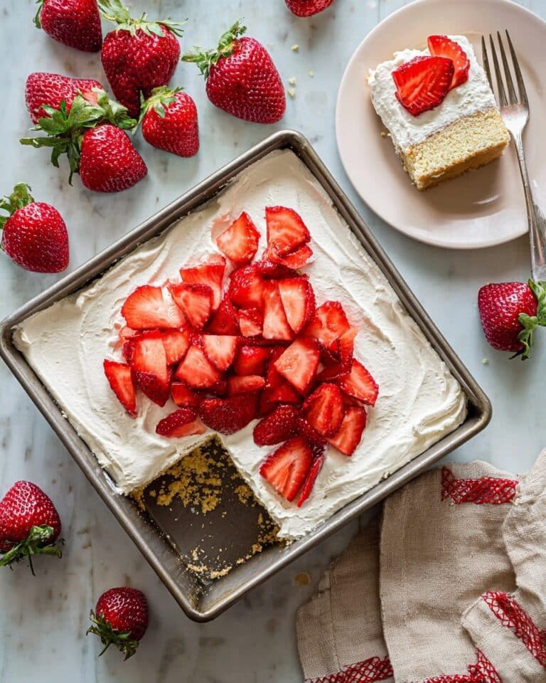 Strawberry Icebox Cake with Cream Cheese Filling Recipe