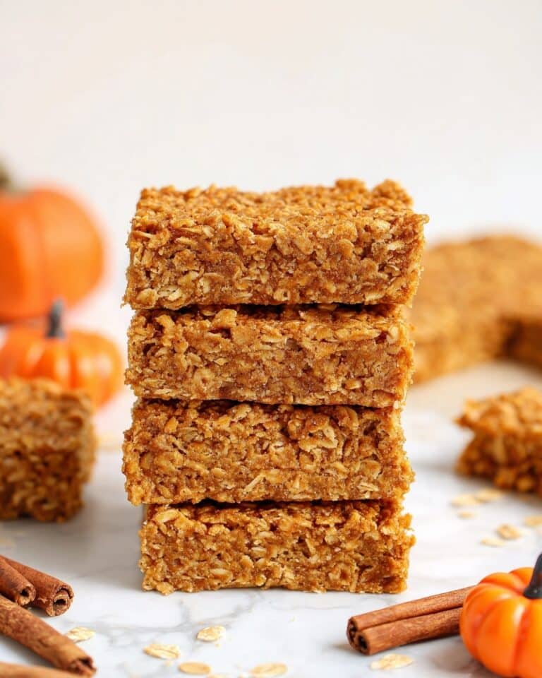 4 Ingredient Healthier Pumpkin Pie Oatmeal Bars Recipe